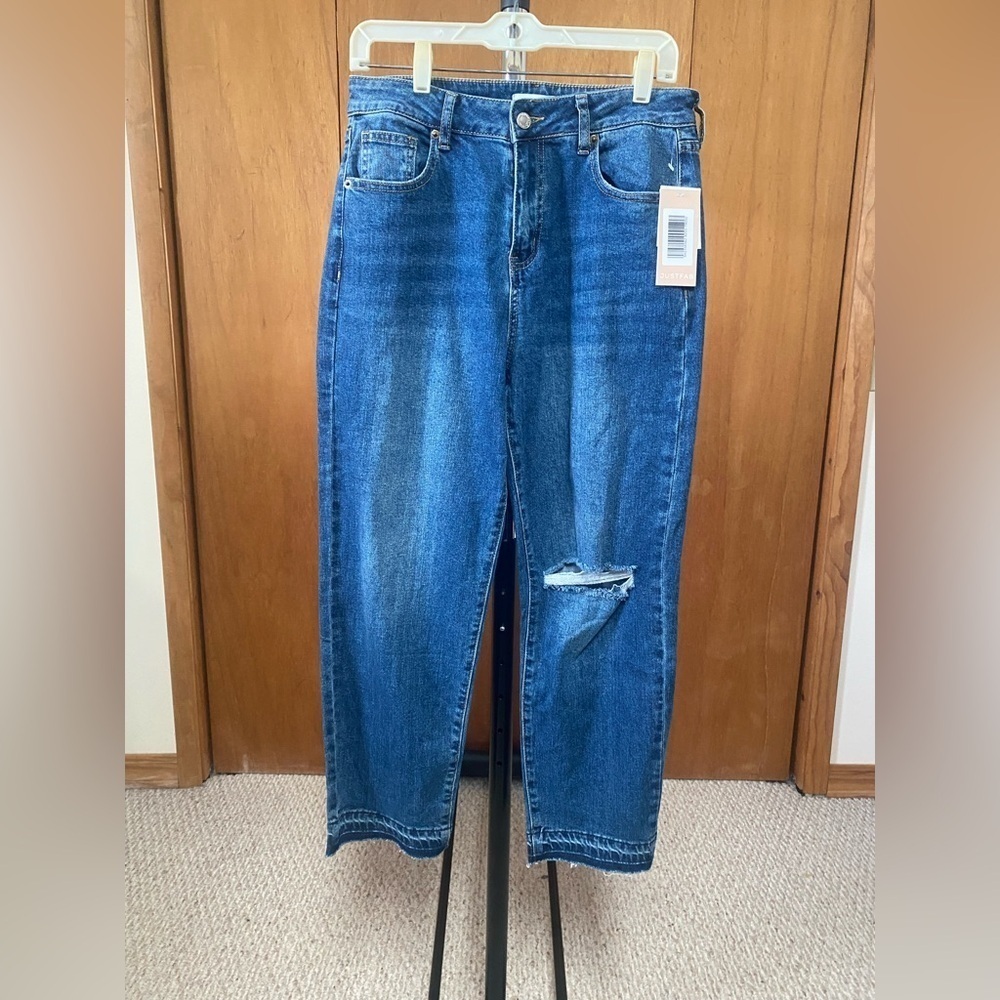 JustFab Women's NWT Dark jeans size 29 straight leg
